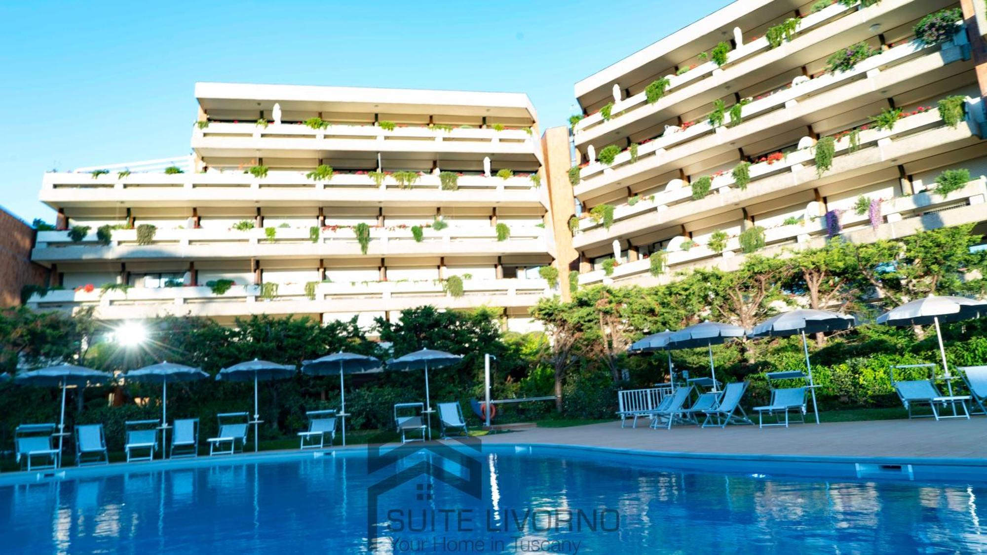 Suites Marilia Apartments - Suite Livorno Holiday Home Group Εξωτερικό φωτογραφία